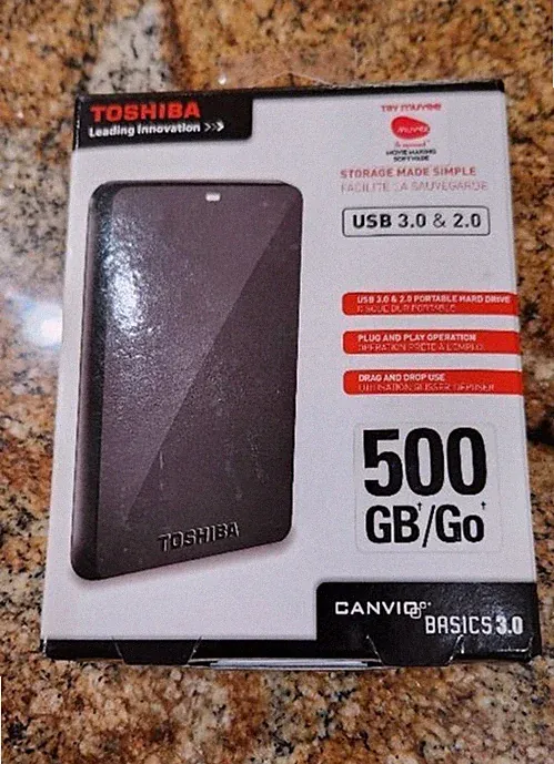 Toshiba Canvio Basics 500GB Portable Hard Drive DTB105 USB 3.0 HDTB105XK3AA, NIB